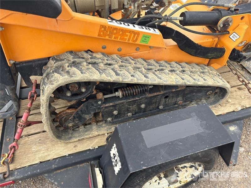 Barreto 2036RTKH-6MS Tracked Trencher w/ Barreto Trailer Kædegravere