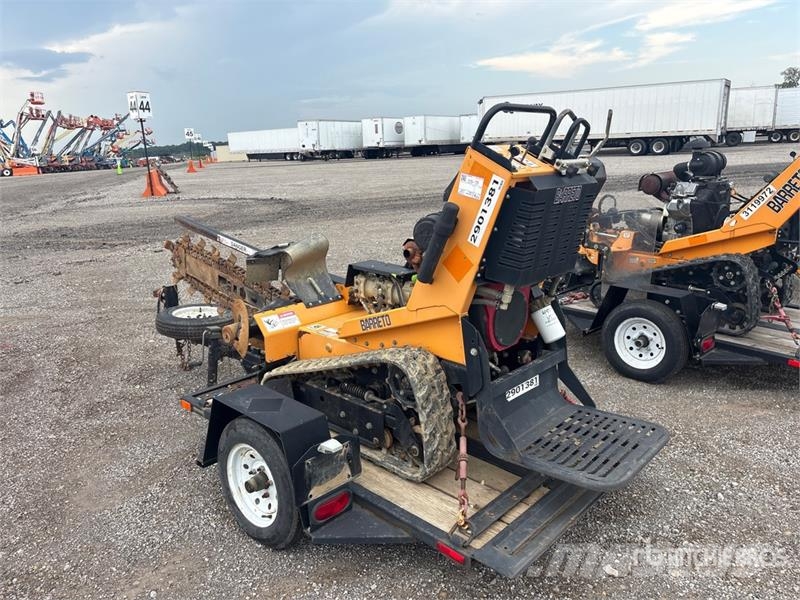 Barreto 2036RTKH-6MS Tracked Trencher w/ Barreto Trailer Kædegravere