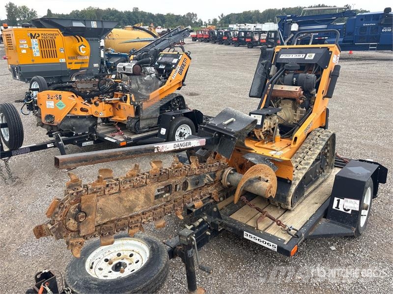 Barreto 2036RTKH-6MS Tracked Trencher w/ Barreto Trailer Kædegravere