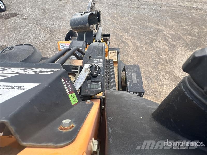 Barreto E2036RTKH-6MS Tracked Trencher w/2018 Barreto Trai Канавокопачі