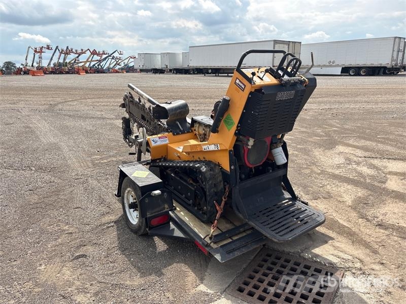 Barreto E2036RTKH-6MS Tracked Trencher w/2018 Barreto Trai Канавокопачі