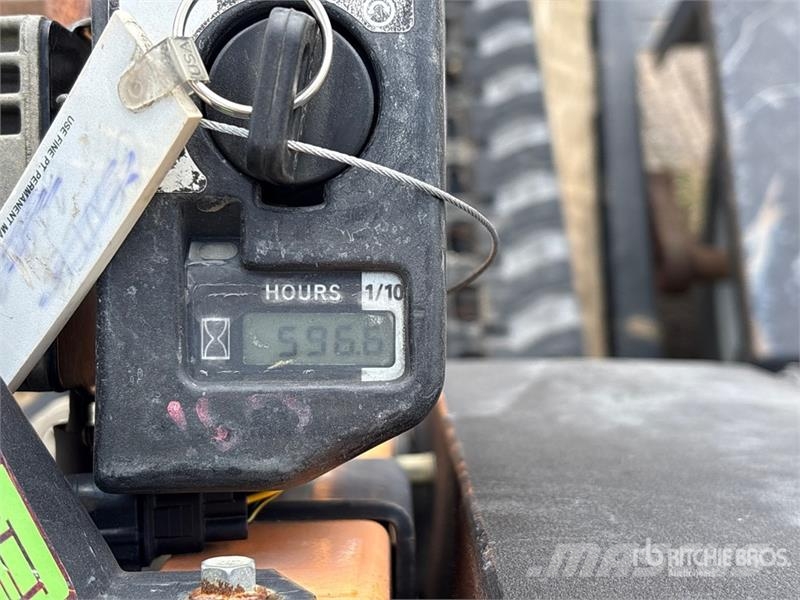 Barreto E2036RTKH-6MS Tracked Trencher w/2018 Barreto Trai Канавокопачі