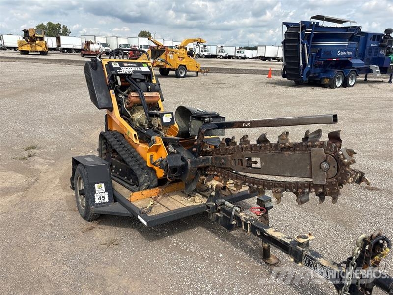 Barreto E2036RTKH-6MS Tracked Trencher w/2018 Barreto Trai Канавокопачі