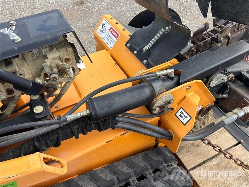 Barreto E2036RTKH-6MS Tracked Trencher w/2018 Barreto Trai Канавокопачі