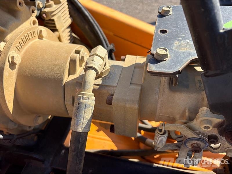 Barreto E2036TKH-6M Walk Behind Trencher 트렌처