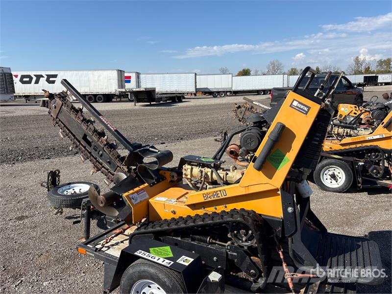 Barreto E2036TKH-6M Walk Behind Trencher 트렌처