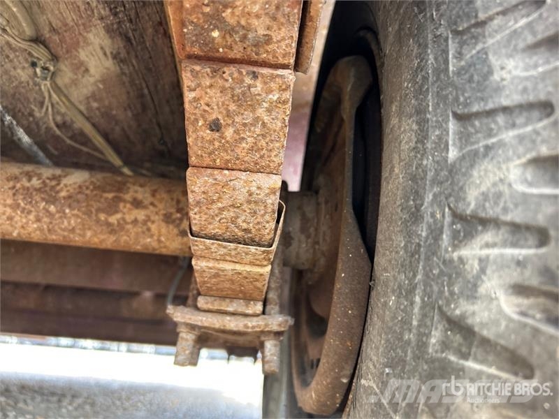 Beaver Creek 16 ft T/A Equipment Trailer Prikolice za prevoz vozil