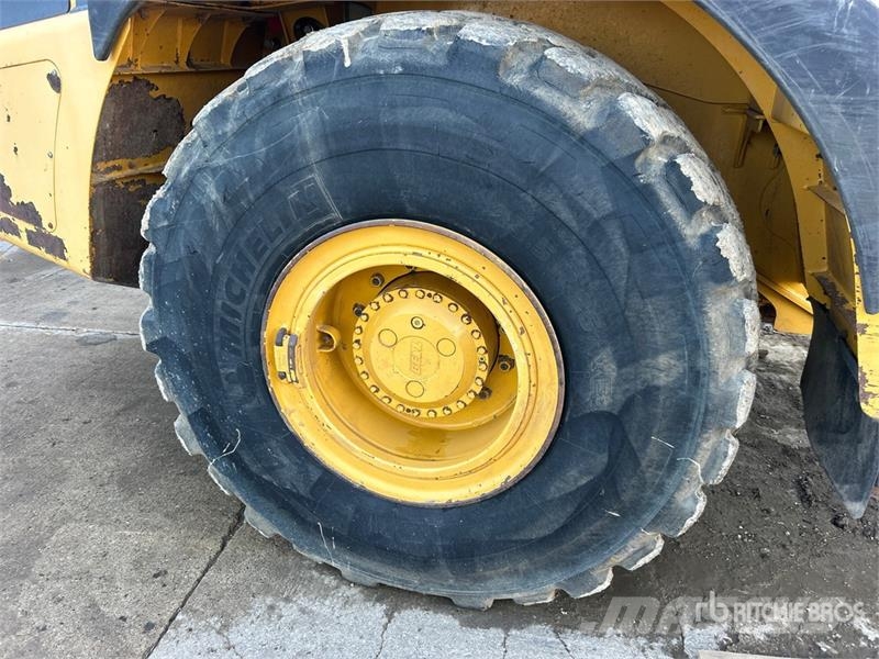 Bell B30E Articulated Dump Truck Artikulētie pašizgāzēji