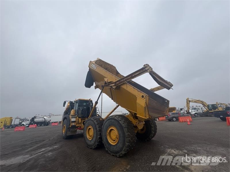 Bell B45E Articulated Dump Truck 鉸接式起吊車