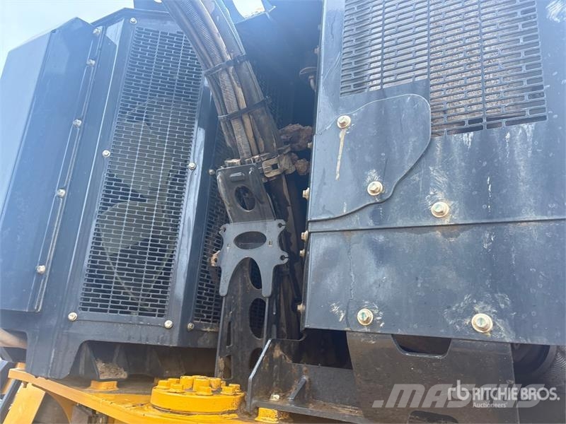 Bell B45E Articulated Dump Truck 鉸接式起吊車