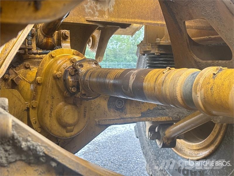 Bell B45E Articulated Dump Truck 鉸接式起吊車