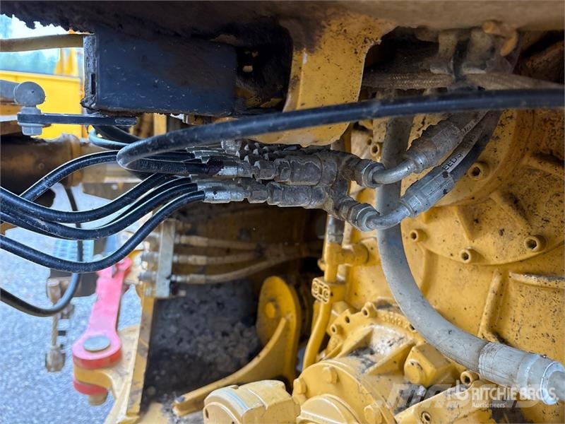 Bell B45E Articulated Dump Truck 鉸接式起吊車