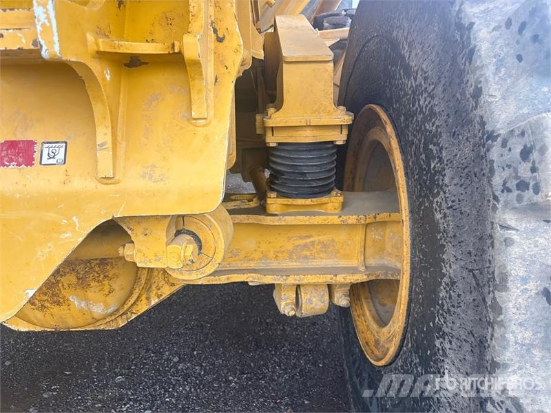 Bell B45E Articulated Dump Truck 鉸接式起吊車