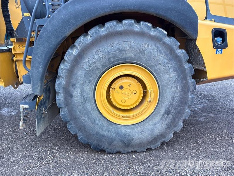 Bell B45E Articulated Dump Truck 鉸接式起吊車