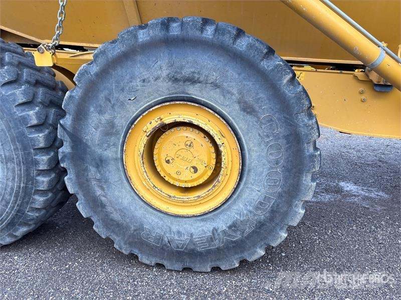 Bell B45E Articulated Dump Truck 鉸接式起吊車