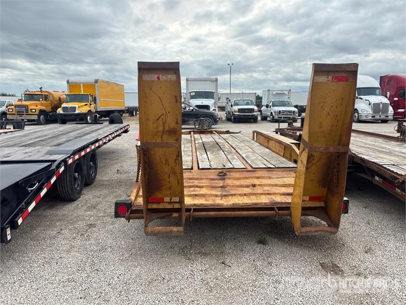 Belshe 21 ft T/A Equipment Trailer Autonkuljetusperävaunut