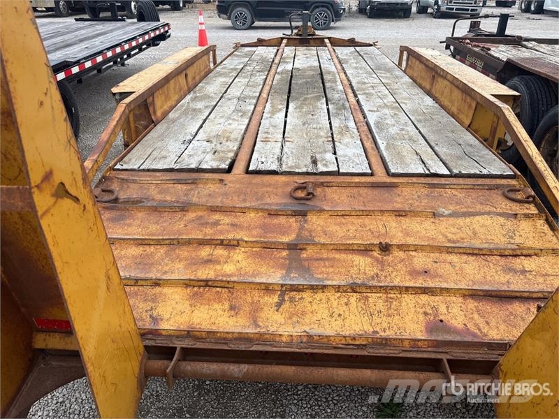 Belshe 21 ft T/A Equipment Trailer Autonkuljetusperävaunut