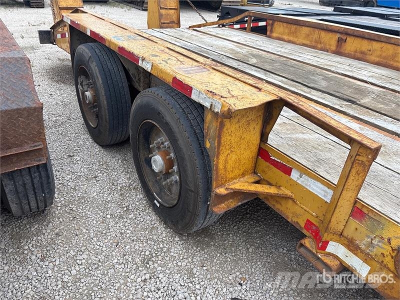 Belshe 21 ft T/A Equipment Trailer Autonkuljetusperävaunut