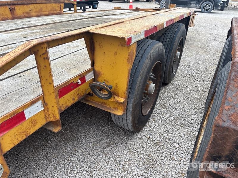Belshe 21 ft T/A Equipment Trailer Autonkuljetusperävaunut