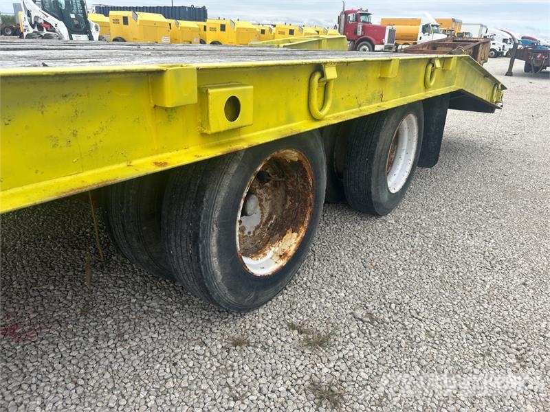 Belshe DT256 25 ft T/A Equipment Trailer Autotransportanhänger