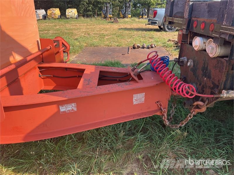Belshe T10 26 ft T/A Equipment Trailer Oprijwagen