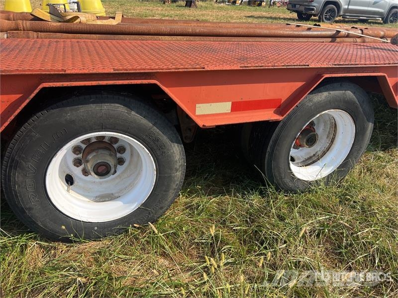 Belshe T10 26 ft T/A Equipment Trailer Oprijwagen