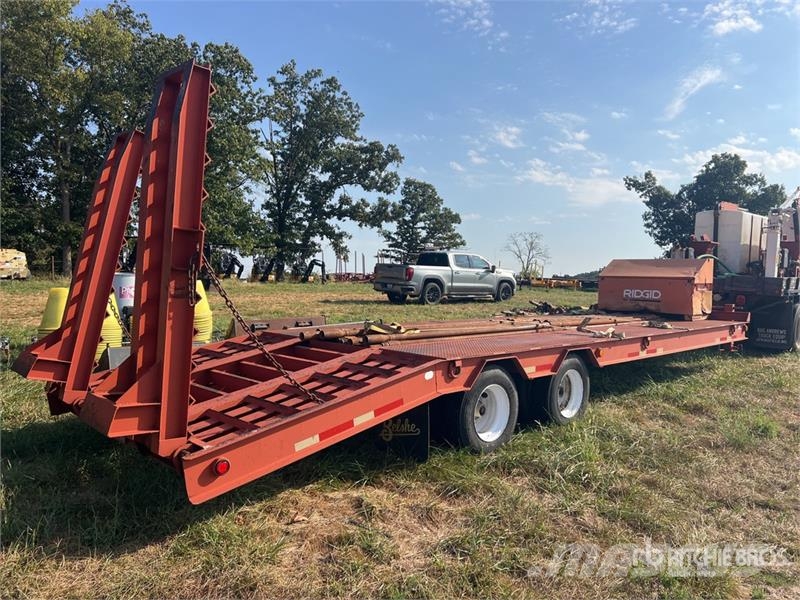 Belshe T10 26 ft T/A Equipment Trailer Oprijwagen