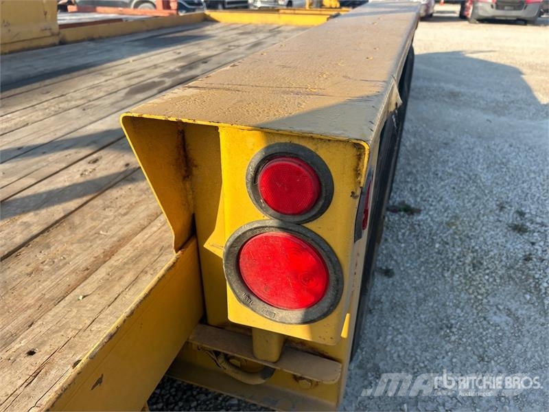 Belshe T8 Equipment Trailer 車輛運輸拖車