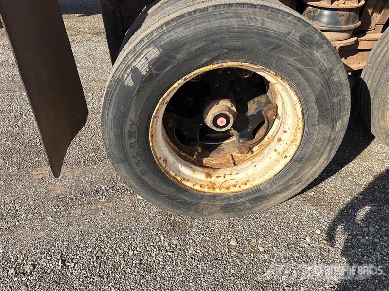 Benson 29C 32 ft T/A End Dump Trailer Pašizgāzējs