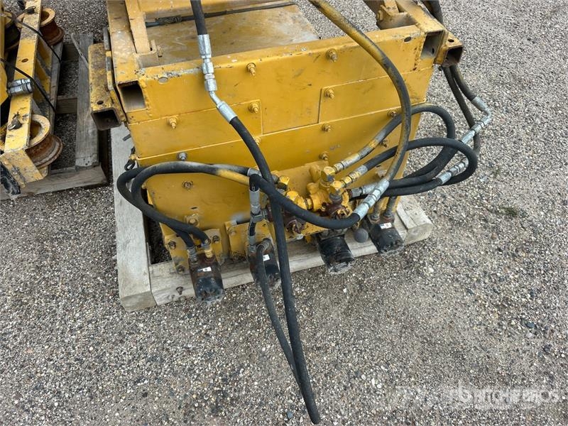 Bid-Well 4800 Bridge Deck Finisher 其他