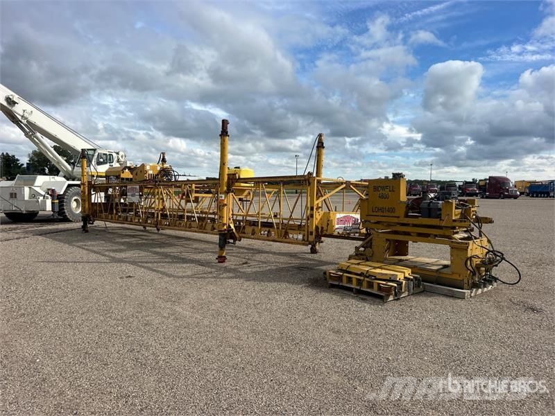 Bid-Well 4800 Bridge Deck Finisher 其他