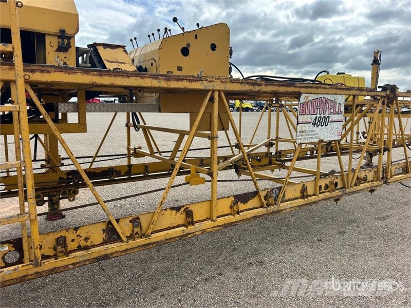 Bid-Well 4800 Bridge Deck Finisher 其他
