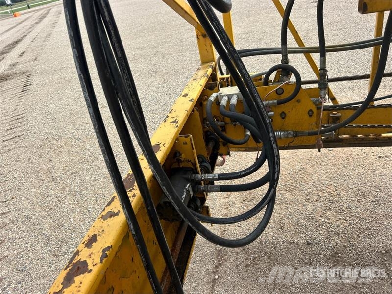 Bid-Well 4800 Bridge Deck Finisher 其他