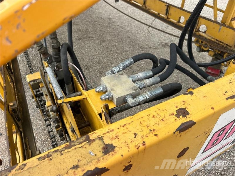 Bid-Well 4800 Bridge Deck Finisher 其他