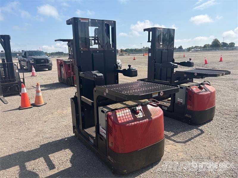 Big Joe J1-192 600 lb Order Picker معدات الرفع متوسط المستوى