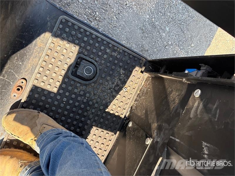 Big Joe J1-192 600 lb Order Picker معدات الرفع متوسط المستوى