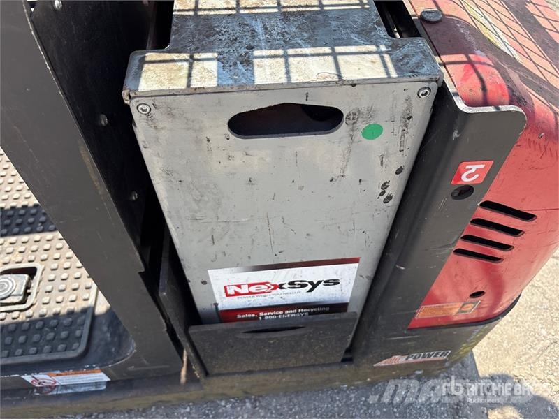 Big Joe J1-192 600 lb Order Picker معدات الرفع متوسط المستوى