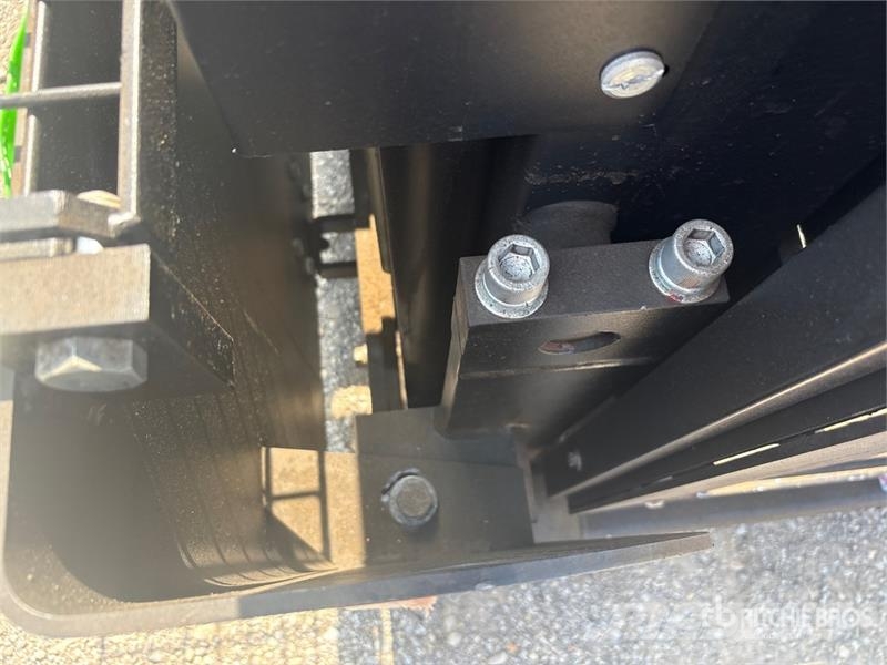 Big Joe J1-192 600 lb Order Picker معدات الرفع متوسط المستوى