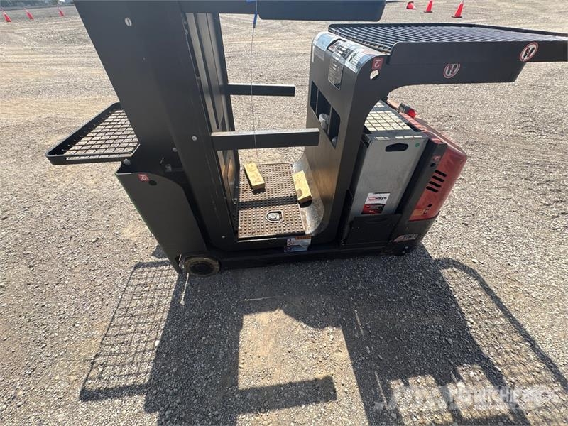 Big Joe J1-192 600 lb Order Picker معدات الرفع متوسط المستوى