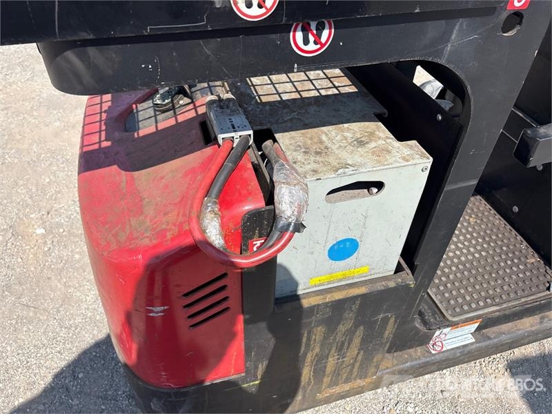 Big Joe J1-192 600 lb Order Picker معدات الرفع متوسط المستوى