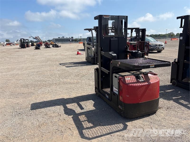 Big Joe J1-192 600 lb Order Picker معدات الرفع متوسط المستوى