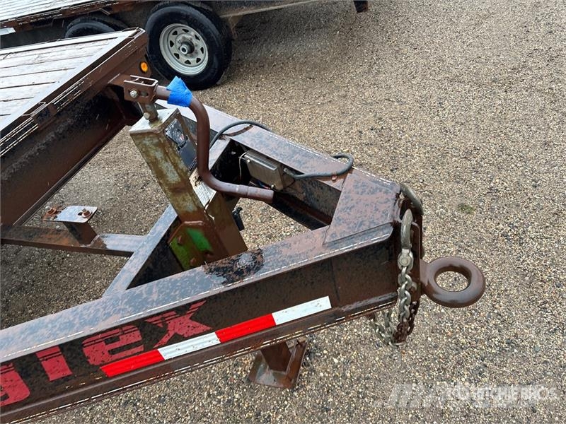 Big Tex 16 ft T/A Flatbed Trailer Прицепы-платформы/боковая разгрузка