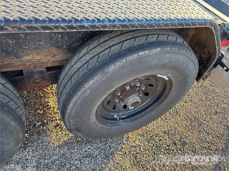 Big Tex 18 ft T/A Equipment Trailer 車両運搬用トレーラー