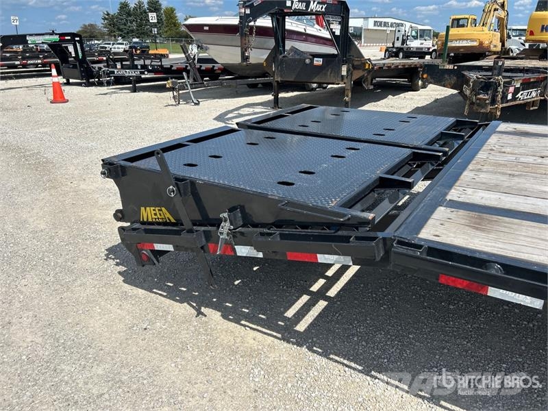 Big Tex 48 ft T/A Gooseneck Equipment Trailer Autonkuljetusperävaunut