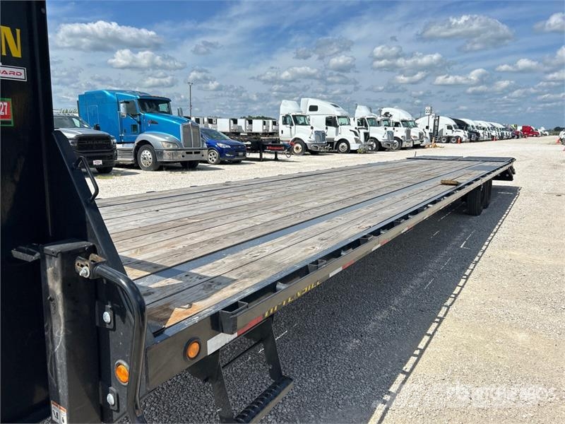 Big Tex 48 ft T/A Gooseneck Equipment Trailer Autonkuljetusperävaunut