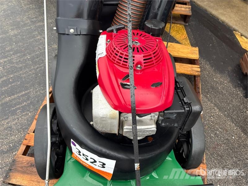 Billy Goat MV650H Lawn & Debris Vacuum Otra maquinaria agrícola