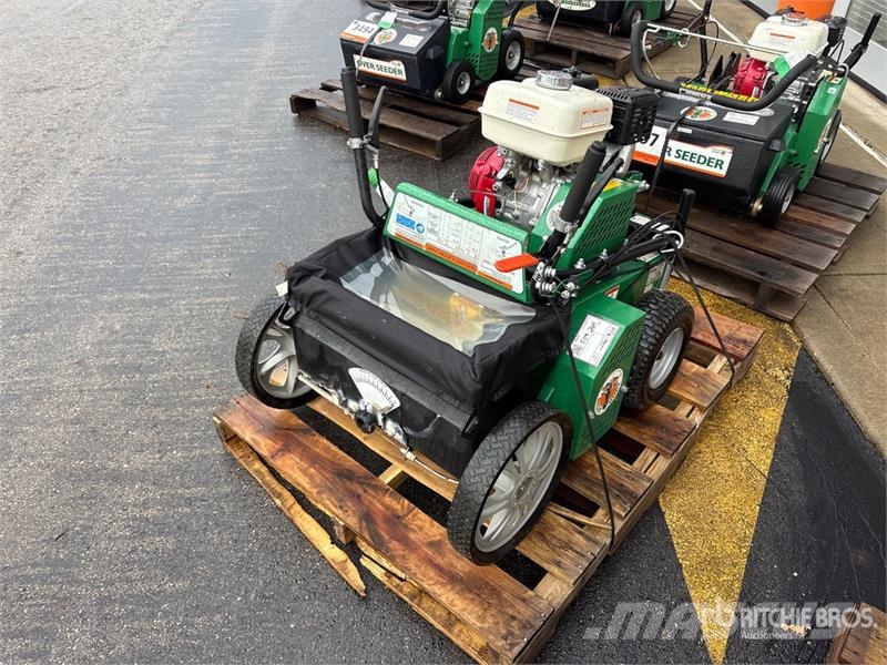 Billy Goat OS901SPH Seeder Mechanické sejačky