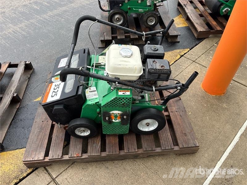 Billy Goat PR550H Power Rake w/Seeder Raker og høyvendere