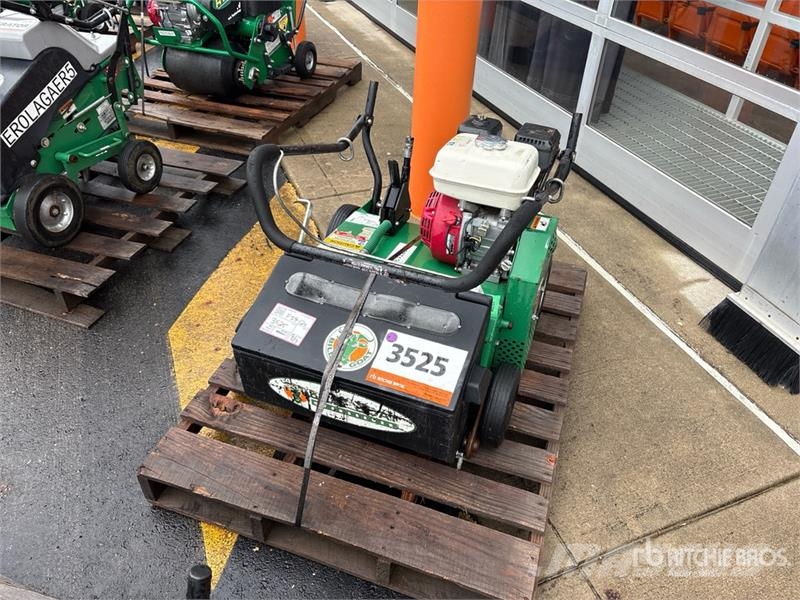 Billy Goat PR550H Power Rake w/Seeder Raker og høyvendere