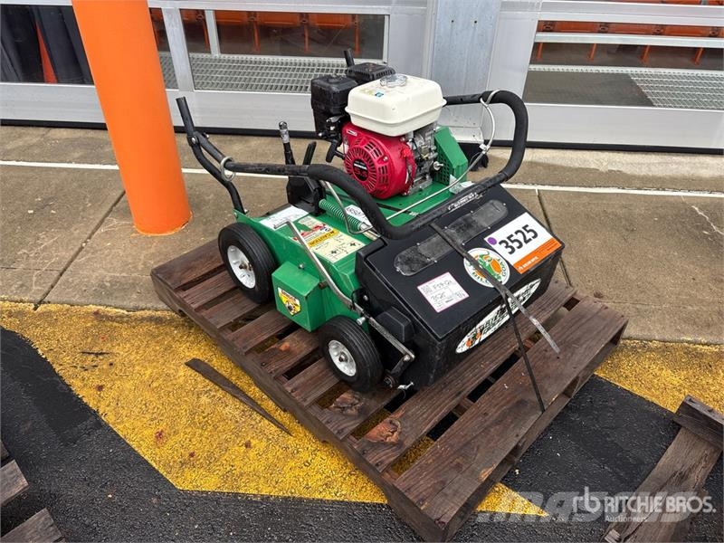 Billy Goat PR550H Power Rake w/Seeder Raker og høyvendere